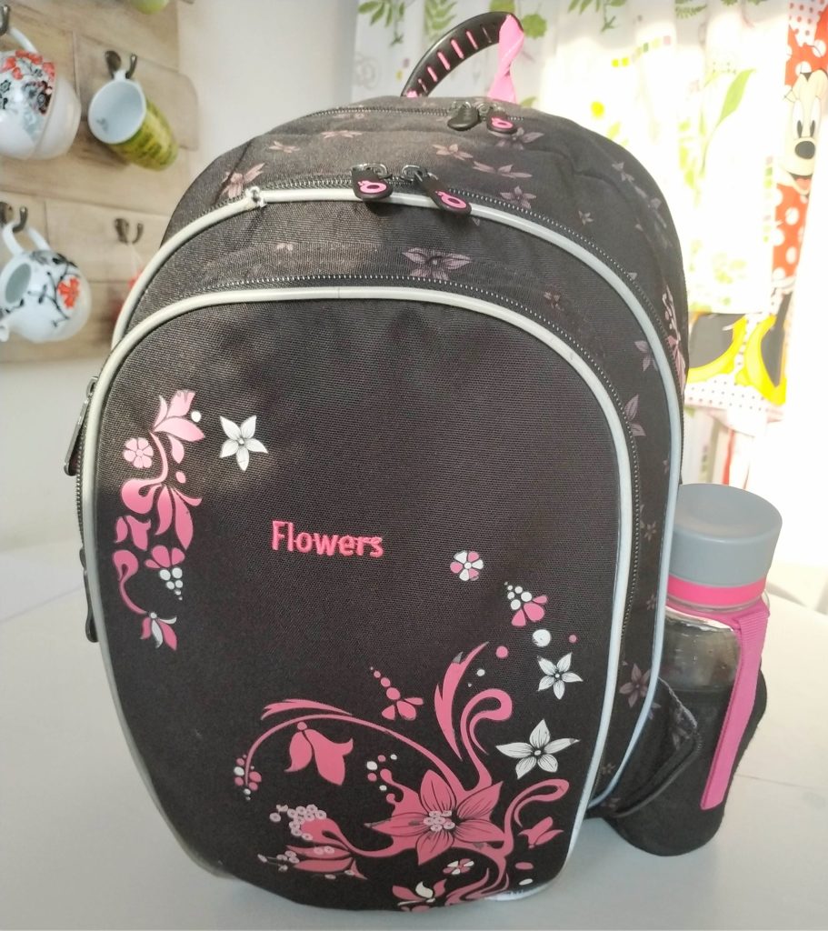 dievčenská školská taška, školská taška pre prváčku, školská taška pre vysokú prváčku, školské tašky recenzie, topgal tašky recenzie