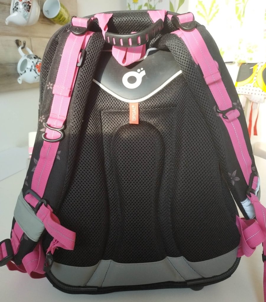 dievčenská školská taška, školská taška pre prváčku, školská taška pre vysokú prváčku, školské tašky recenzie, topgal tašky recenzie