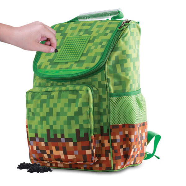 Lego Minecraft - darek pre chalana 10 rokov - darček pre 9 ročného chlapca - darček pre 8 ročného chlapca - darček pre Minecrafťáka - darček pre spolužiaka - darček pre chlapca na oslavu narodenín - PIXIE CREW - školská aktovka Minecraft zeleno-hnedá s malým panelom